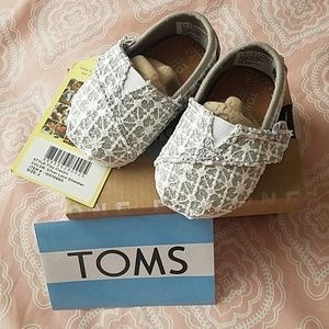 Baby TOMS